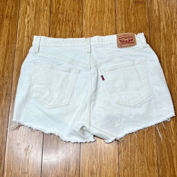 Levis 501 Women White Cutoff Denim Shorts Size 32 High Rise Button Fly Raw Hem - Picture 5 of 8